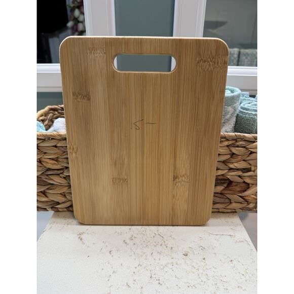 Wooden Cutting Board Sign Decor Handmade Hot Cocoa Winter Theme New - Picture 2 of 5